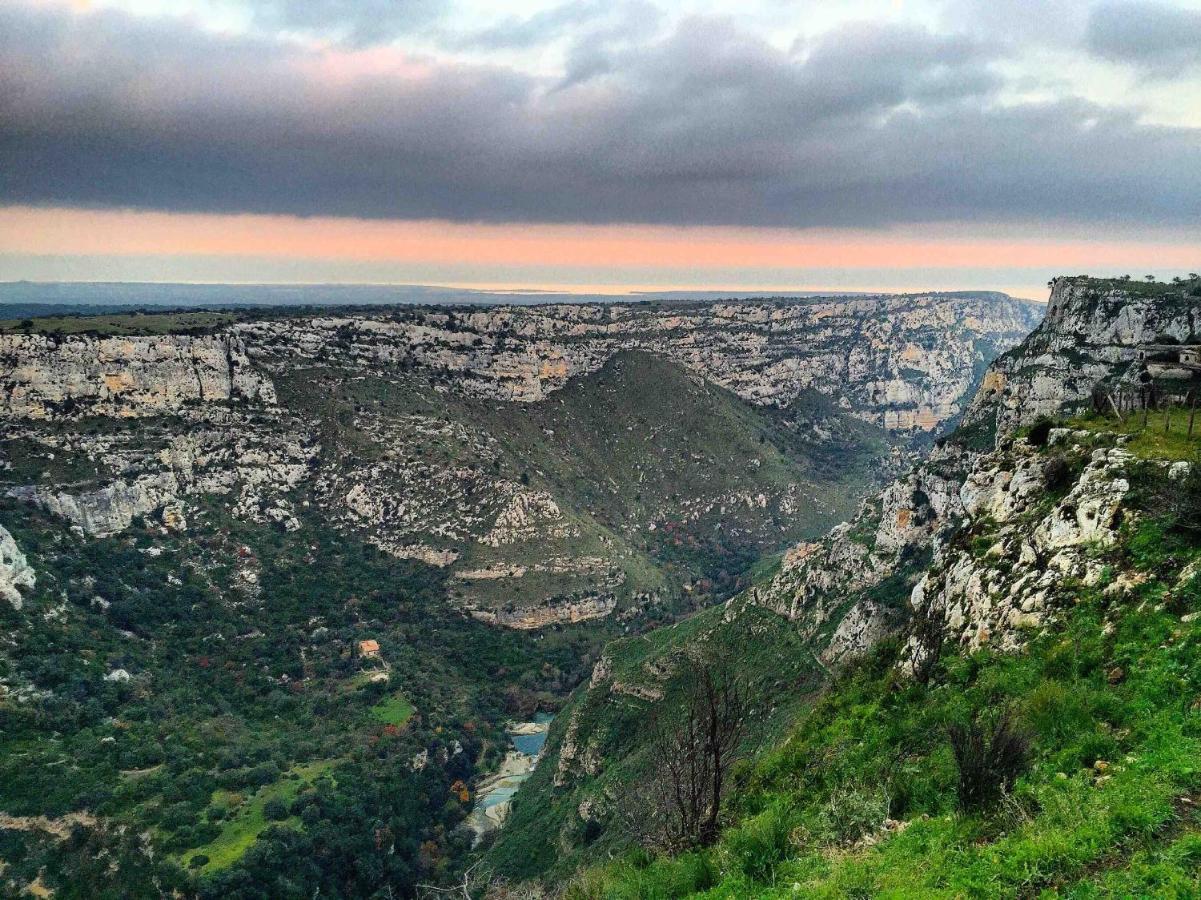 Agriturismo Val Di Noto Eksteriør bilde