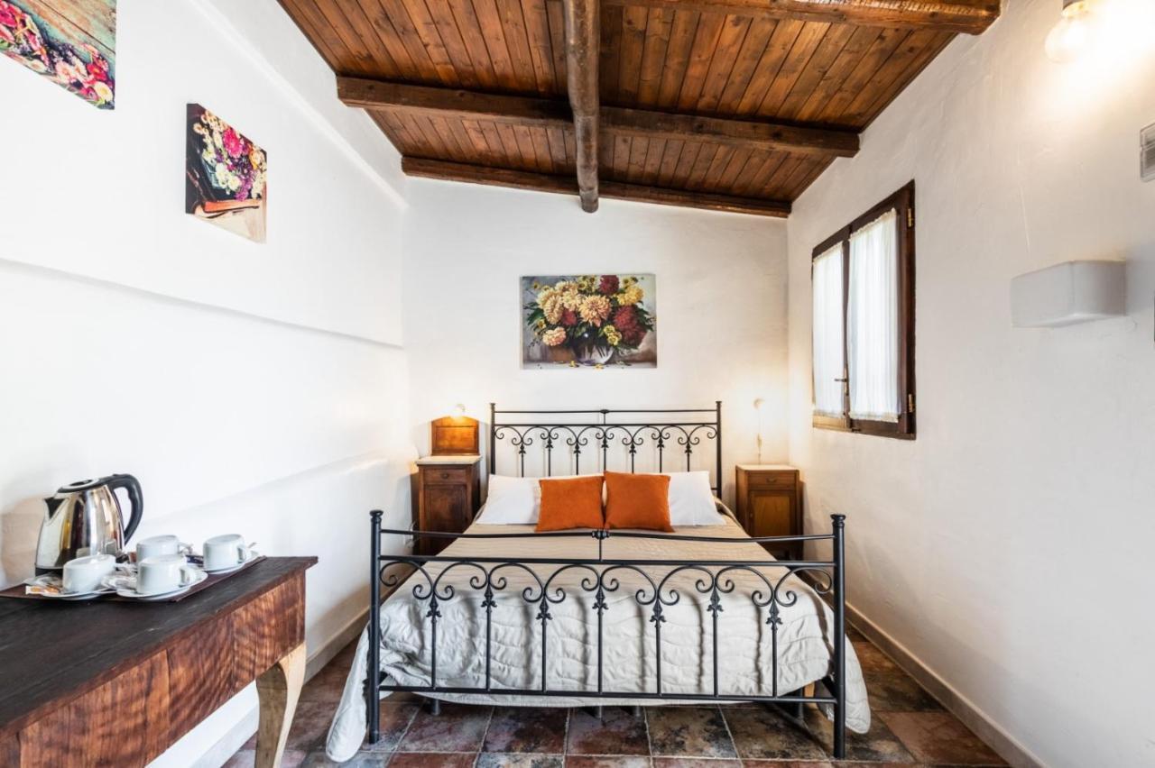 Agriturismo Val Di Noto Eksteriør bilde