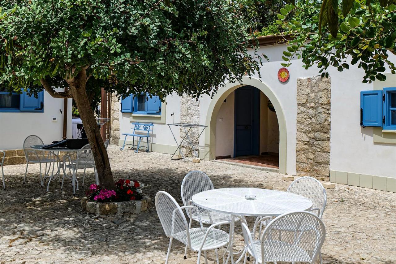 Agriturismo Val Di Noto Eksteriør bilde